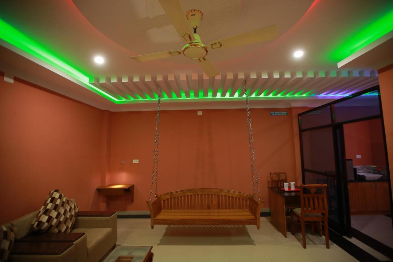 Tranquil Greens Ramakkalmedu Екстериор снимка