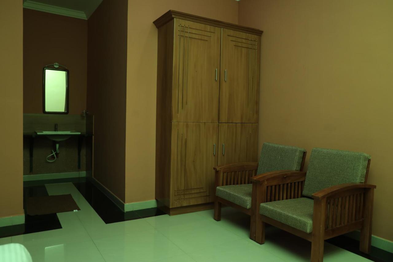 Tranquil Greens Ramakkalmedu Екстериор снимка